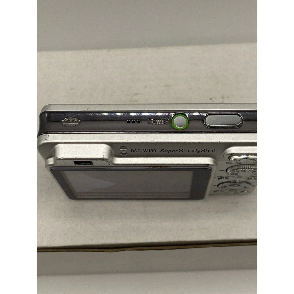 Sony Cyber-shot DSC-W130 8.1MP Digital Camera Parts/Repair Powers On LCD Cracked
